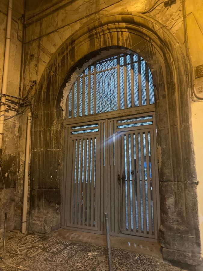Il Centro Guest House Napoli Bagian luar foto