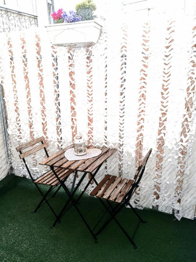Il Centro Guest House Napoli Bagian luar foto